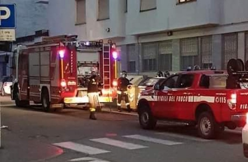 Cassonetti ancora incendiati a Valenza